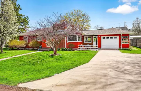 581 Richard Dr, Menasha, WI 54952