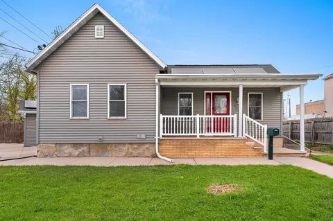 836 W 8th St, Appleton, WI 54914