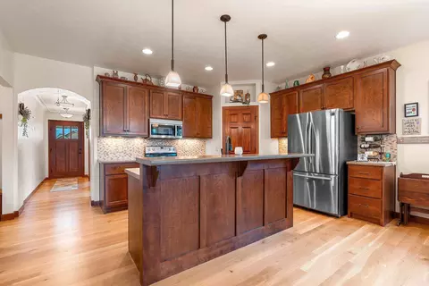 Kitchen - 177 E Clearwater Ct, Appleton, WI 54913 photo 7 of 7