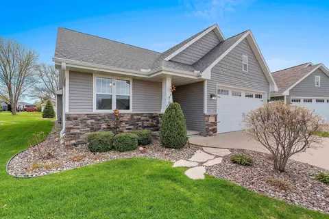 Exterior - 177 E Clearwater Ct, Appleton, WI 54913 photo 11 of 12