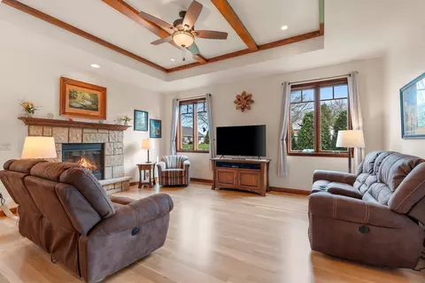 Living - 177 E Clearwater Ct, Appleton, WI 54913 photo 1 of 4