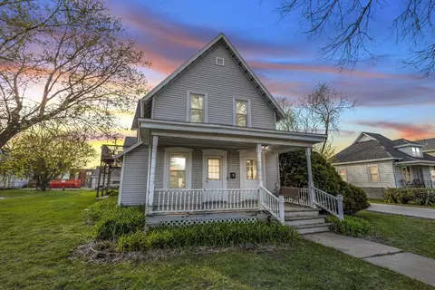 434 S Jackson St, Green Bay, WI 54301