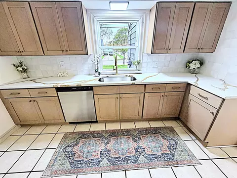 Kitchen - 1936 N Mason St, Appleton, WI 54914 photo 3 of 4