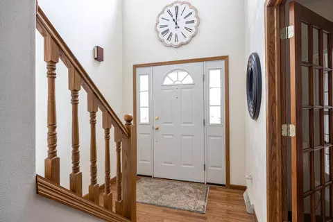 Entry Way - w5940 Moonflower Drive, Appleton, WI 54915 photo 2 of 4