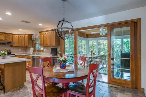 Dining - w5940 Moonflower Drive, Appleton, WI 54915 photo 1 of 1