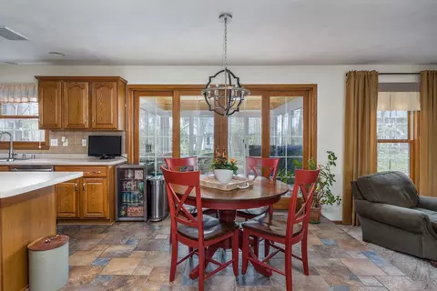 Dining - w5940 Moonflower Drive, Appleton, WI 54915 photo 1 of 1