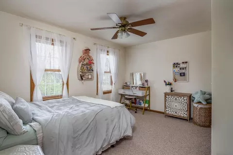 Bedroom - w5940 Moonflower Drive, Appleton, WI 54915 photo 6 of 6