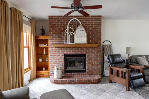 Living - w5940 Moonflower Drive, Appleton, WI 54915 photo 1 of 2
