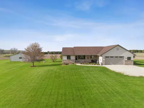 w2150 Crosstown Road, Hilbert, WI 54129