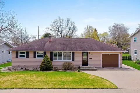 1825 E Marquette St, Appleton, WI 54911