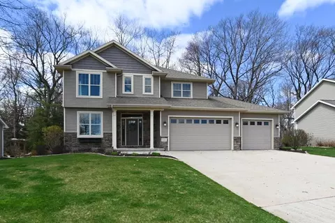 1121 Herne Bay Way, Green Bay, WI 54313