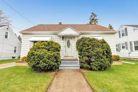1465 Harvey St, Green Bay, WI 54302