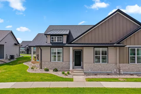 2832 Elm Tree Hl, Green Bay, WI 54313