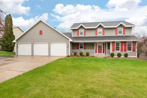 3156 Molly Brown Ln, Green Bay, WI 54313