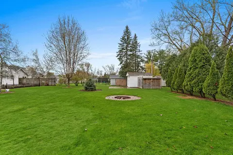 Exterior - 2301 Carleton Ave, Appleton, WI 54915 photo 13 of 15