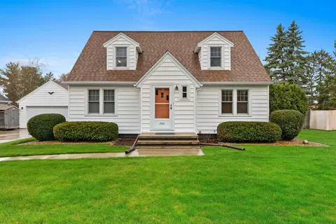2301 Carleton Ave, Appleton, WI 54915