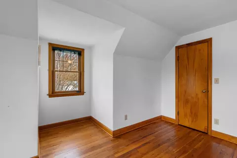 Bedroom - 2301 Carleton Ave, Appleton, WI 54915 photo 6 of 9
