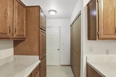Entry Way - 82 Spencer Village Ct, Appleton, WI 54914 photo 1 of 2