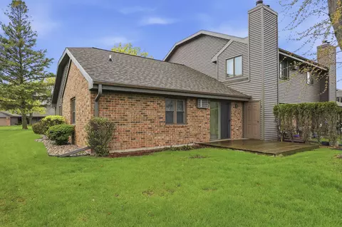 Exterior - 82 Spencer Village Ct, Appleton, WI 54914 photo 5 of 5