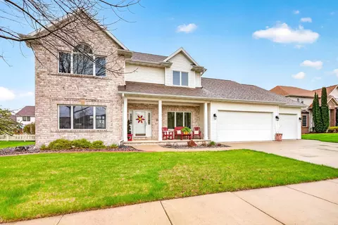 325 E Stratford Ln, Appleton, WI 54913