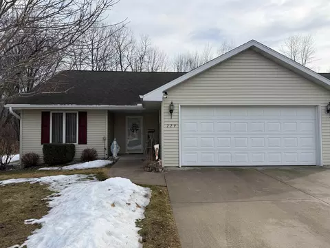 229 Channel Trce, Shawano, WI 54166