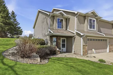 922 Denise Ct, Kaukauna, WI 54130