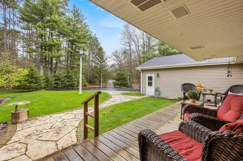 Exterior - 4775 Pine Ridge Trl, Abrams, WI 54101 photo 9 of 26