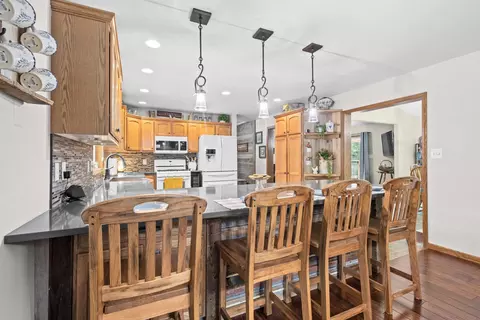 Kitchen - 4775 Pine Ridge Trl, Abrams, WI 54101 photo 5 of 6