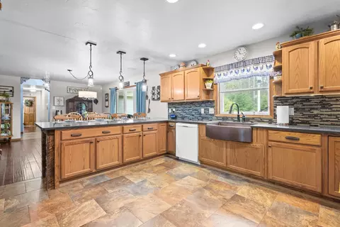 Kitchen - 4775 Pine Ridge Trl, Abrams, WI 54101 photo 3 of 6