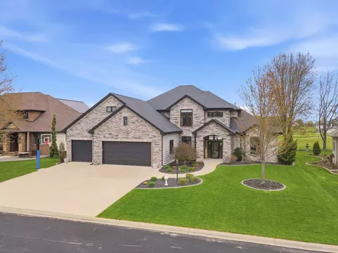 227 Peterlynn Dr, Wrightstown, WI 54180