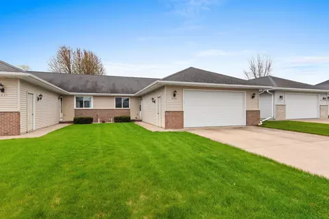 5433 Brookview Dr, Appleton, WI 54913
