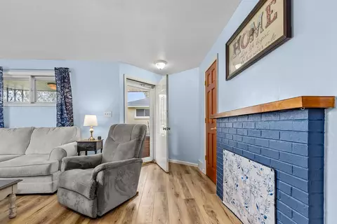 Entry Way - 1911 S Carpenter St, Appleton, WI 54915 photo 1 of 1