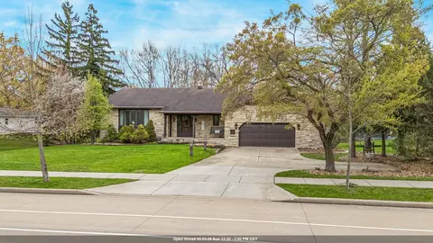 825 W Kimberly Ave, Kimberly, WI 54136