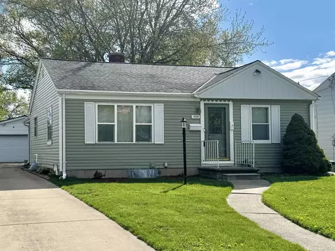959 Waverly Pl, Green Bay, WI 54304