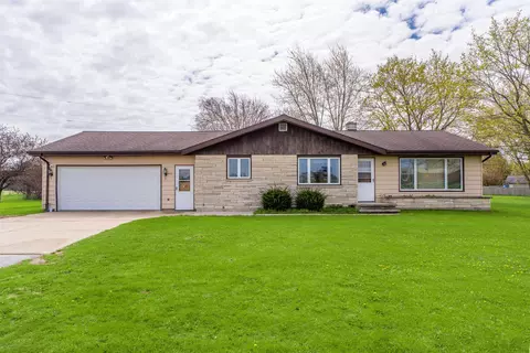 443 W Main St, Chilton, WI 53014