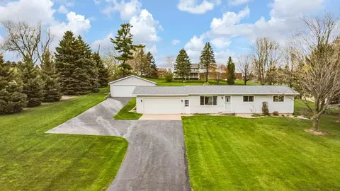 n3902 Market Road, Hortonville, WI 54944
