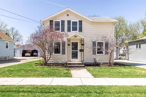 341 Rosalia St, Oshkosh, WI 54901