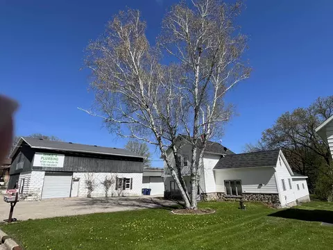 w2275 Wisconsin 22, Gillett, WI 54124