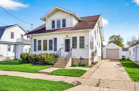 1068 Caroline St, Green Bay, WI 54303