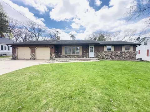 1760 Oakdale Ave, Green Bay, WI 54302