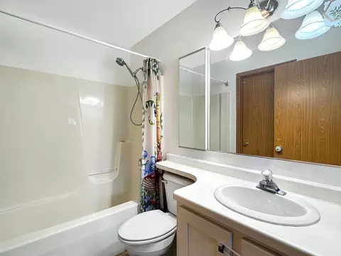 Bath - 2012 24th Ave, Menominee, MI 49858 photo 3 of 5