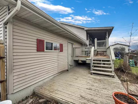 Exterior - 2012 24th Ave, Menominee, MI 49858 photo 4 of 11