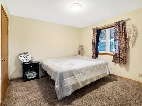 Bedroom - 2012 24th Ave, Menominee, MI 49858 photo 1 of 7