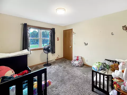 Bedroom - 2012 24th Ave, Menominee, MI 49858 photo 3 of 7