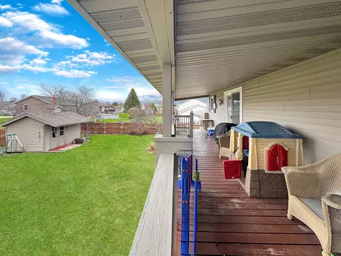 Exterior - 2012 24th Ave, Menominee, MI 49858 photo 2 of 11
