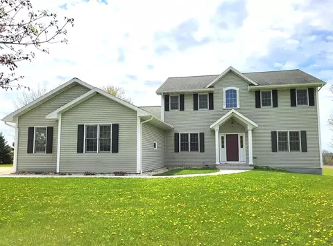 w3347 Oak Lawn Road, Iron Ridge, WI 53035