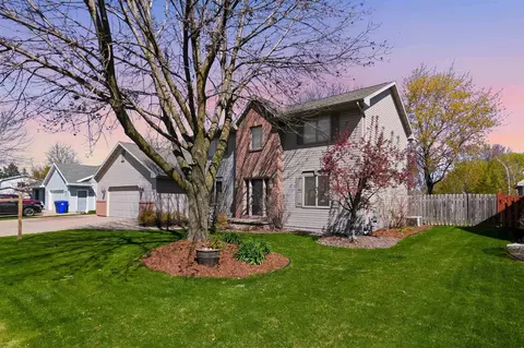 708 Westfield St, Kaukauna, WI 54130