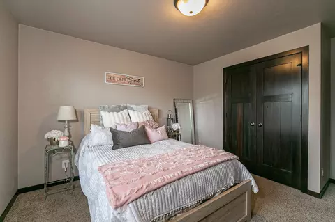Bedroom - 4873 W Jack Pine Ct, Appleton, WI 54913 photo 4 of 4