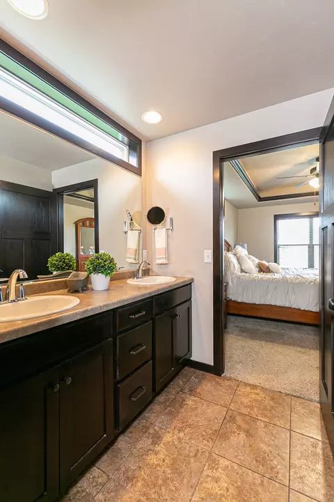 Bath - 4873 W Jack Pine Ct, Appleton, WI 54913 photo 1 of 5