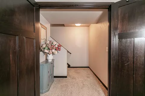 Entry Way - 4873 W Jack Pine Ct, Appleton, WI 54913 photo 2 of 2